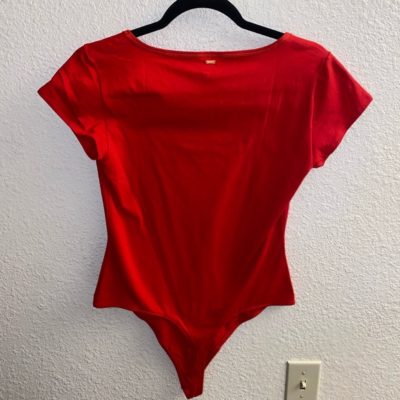 PINK by Victorias Secret Red T-Shirt Thong Bodysuit - Size Large - Picture 5 of 6